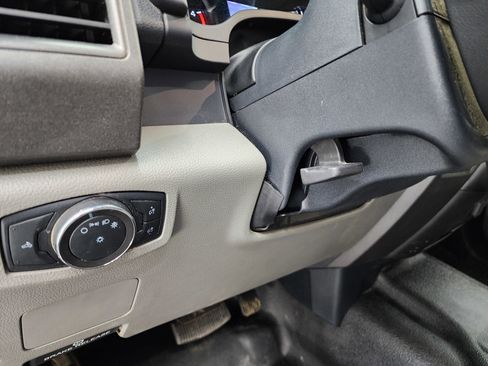 Used 2022 Ford F250 XL w/ STX Appearance Package image 40