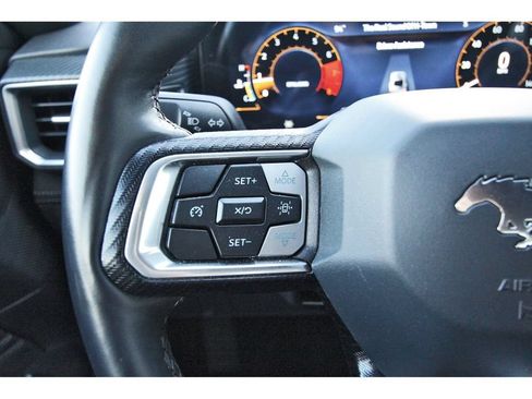 Used 2025 Ford Mustang Premium RWD image 18