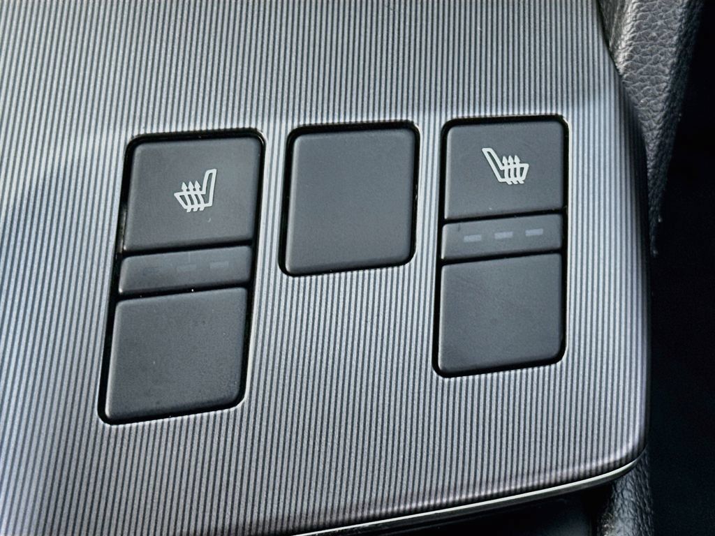 Certified 2026 Kia Sportage SX FWD image 21