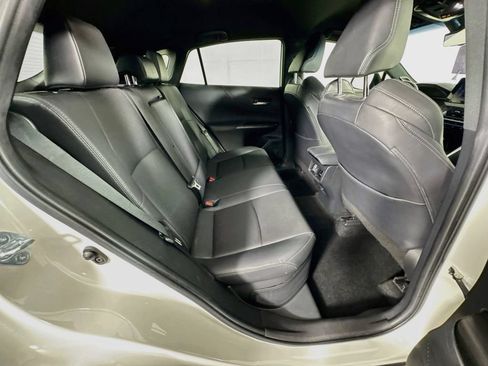 Used 2022 Toyota Venza Limited AWD/4WD image 34