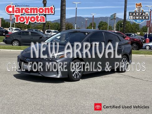 Used 2021 Toyota Prius Prime XLE image 1