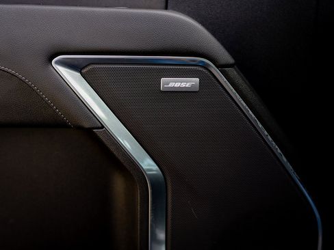 Used 2022 Chevrolet Silverado 1500 LT Trail Boss w/ LT Trail Boss Premium Package image 6