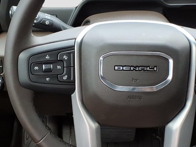 Used 2026 GMC Sierra 2500 Denali w/ Denali Reserve Package AWD/4WD image 6