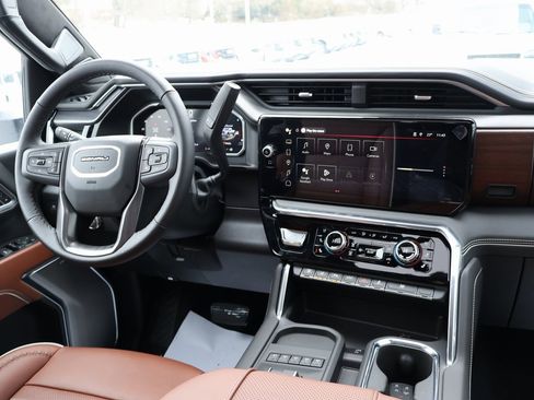 New 2026 GMC Sierra 3500 Denali Ultimate image 33