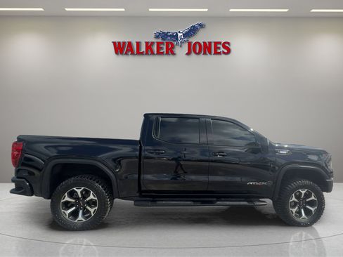Used 2024 GMC Sierra 1500 AT4X image 7