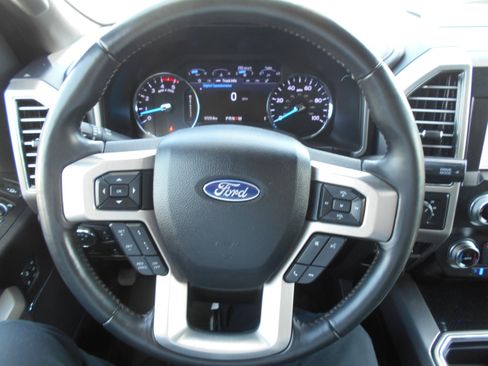 Used 2021 Ford F250 Platinum w/ FX4 Off-Road Package AWD/4WD image 17