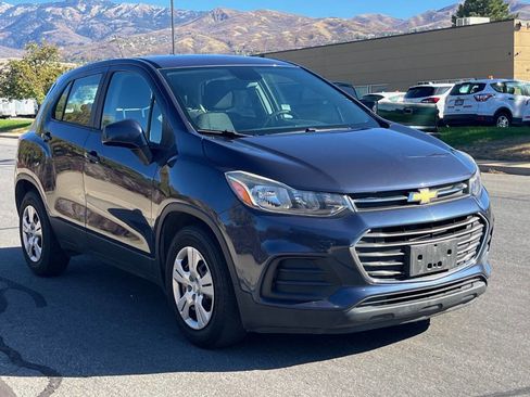 Used 2018 Chevrolet Trax LS image 6