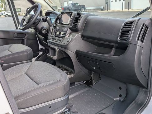 Used 2025 RAM ProMaster 2500 w/ Safety Group FWD image 24
