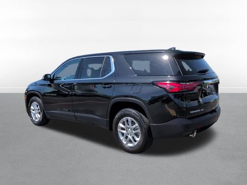 Used 2023 Chevrolet Traverse LS w/ Safety Package AWD/4WD image 8