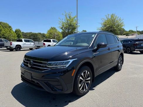 Certified 2022 Volkswagen Tiguan S AWD/4WD image 1