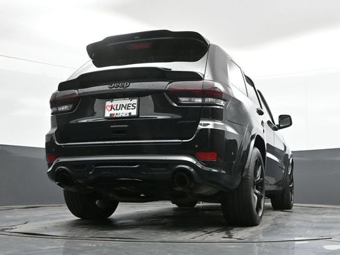 Used 2020 Jeep Grand Cherokee SRT w/ Trailer Tow Group IV AWD/4WD image 44