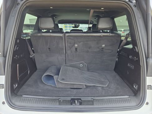 Used 2024 Jeep Wagoneer Series II w/ Flexible Seating Group RWD image 29