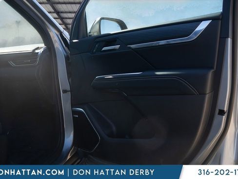 Used 2025 GMC Acadia Elevation image 26