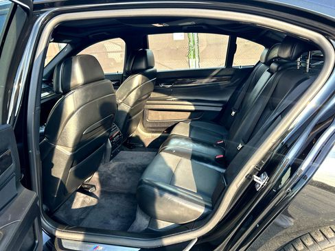 Used 2011 BMW 750Li image 18