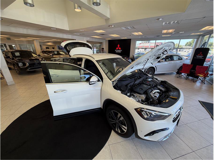 Used 2025 Mercedes-Benz GLA 250 4MATIC image 31