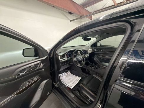 Certified 2023 GMC Acadia AT4 w/ Technology Package AWD/4WD image 10