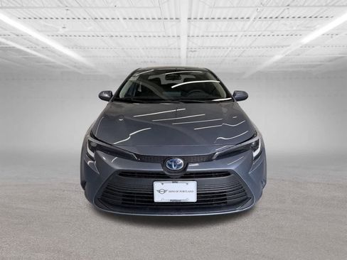 Used 2023 Toyota Corolla LE w/ LE Premium Package AWD/4WD image 7