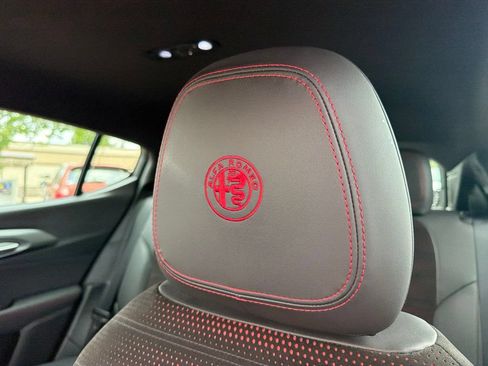 Used 2024 Alfa Romeo Tonale Veloce AWD/4WD image 13