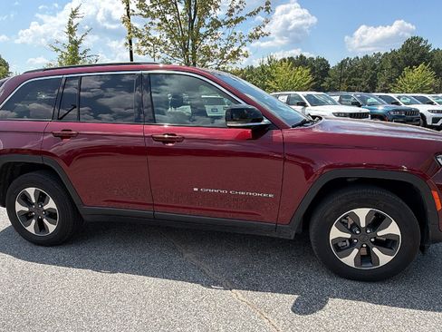 Used 2024 Jeep Grand Cherokee Limited 4xe AWD/4WD image 7