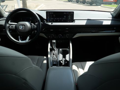 Used 2023 Honda Accord Touring image 21