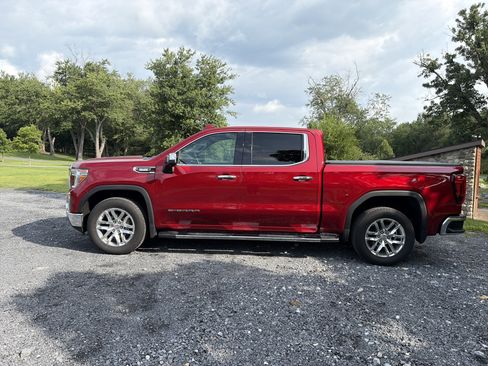Used 2021 GMC Sierra 1500 SLT w/ SLT Premium Plus Package RWD image 8