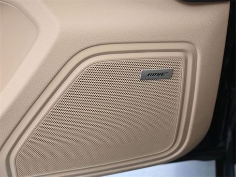 Used 2022 Porsche Macan image 10