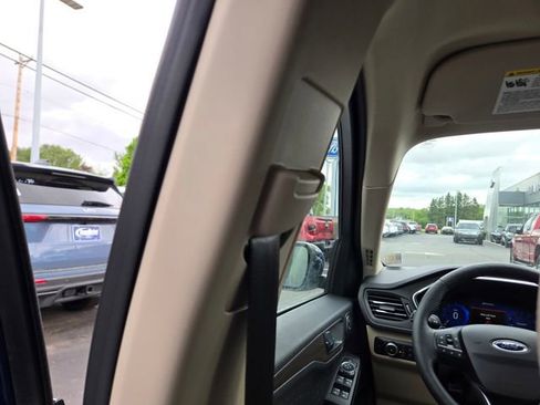 Used 2020 Ford Escape Titanium AWD/4WD image 31