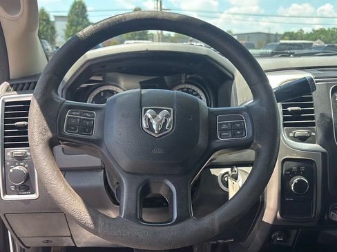 Used 2018 RAM 2500 SLT AWD/4WD image 21