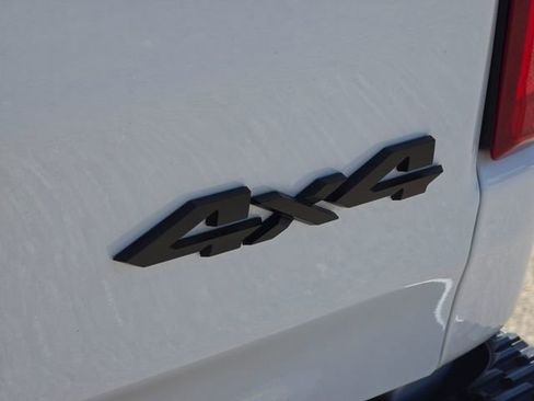 Used 2025 RAM 1500 Limited AWD/4WD image 33