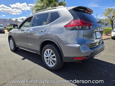 Used 2018 Nissan Rogue SV w/ Sun & Sound Touring Package AWD/4WD image 4