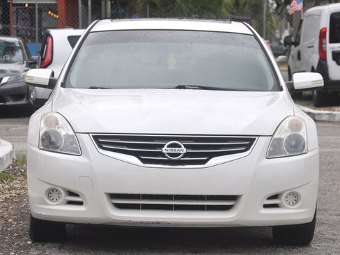 Used 2010 Nissan Altima 2.5 SL w/ SL Pkg image 3
