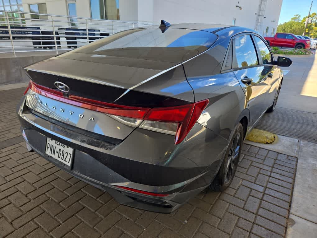 Used 2021 Hyundai Elantra SEL w/ Convenience Package FWD image 6