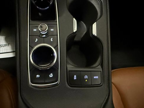 Used 2022 Cadillac XT4 Premium Luxury w/ Enhanced Visibility Package image 36