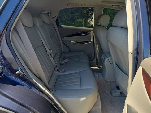 Used 2010 INFINITI EX35 Journey RWD image 10