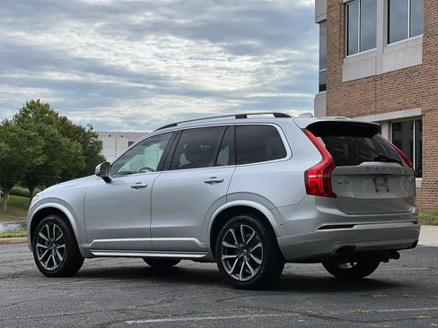 Used 2017 Volvo XC90 T6 Momentum w/ Vision Package AWD/4WD image 3