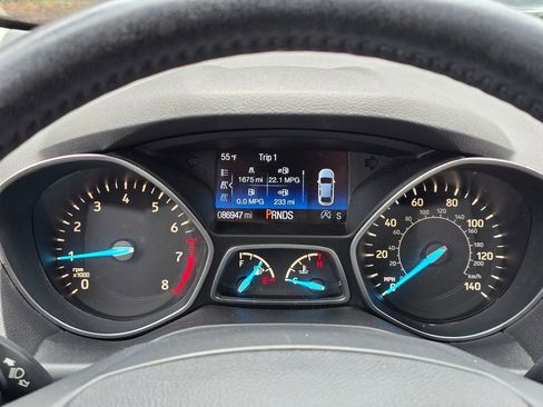 Used 2017 Ford Escape Titanium AWD/4WD image 16