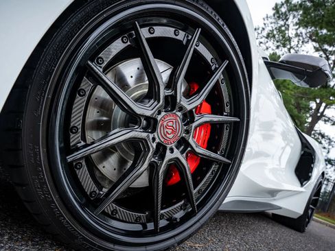 Used 2023 Chevrolet Corvette Stingray Premium Cpe w/ Z51 Performance Package RWD image 4