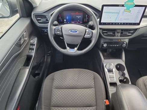 Used 2023 Ford Escape Active w/ Tech Pack #1 FWD image 10