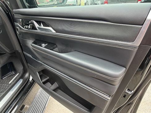 Certified 2025 Jeep Grand Wagoneer Series II Obsidian w/ Quick Order Packagew 28T AWD/4WD image 19