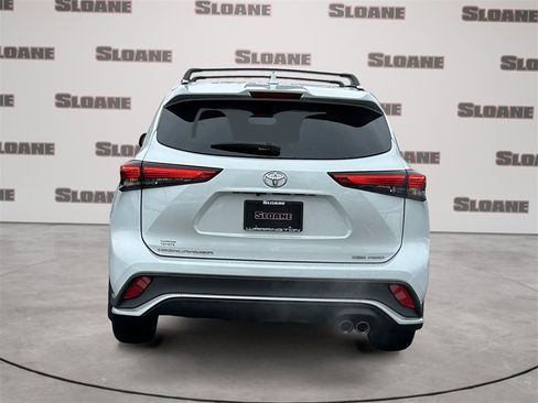 Used 2023 Toyota Highlander XSE image 4