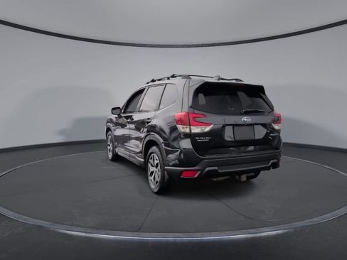 Used 2019 Subaru Forester Premium image 7