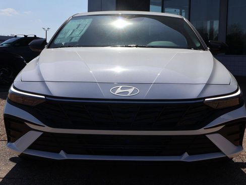 New 2026 Hyundai Elantra Sport FWD image 8
