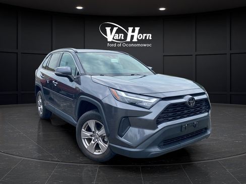 Used 2023 Toyota RAV4 XLE AWD/4WD image 1