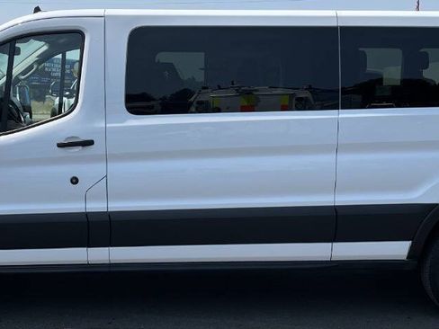 Used 2023 Ford Transit 350 XLT RWD image 8
