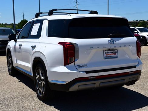 Used 2023 Hyundai Palisade Limited FWD image 4