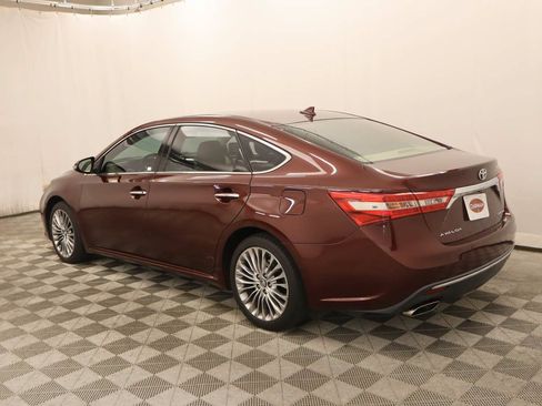 Used 2018 Toyota Avalon Limited w/ Carpet Mat Package FWD image 3