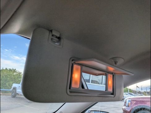 Used 2015 Chevrolet Malibu LT image 20