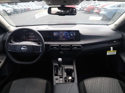 New 2026 Nissan Sentra SV w/ SV Convenience Package FWD image 7