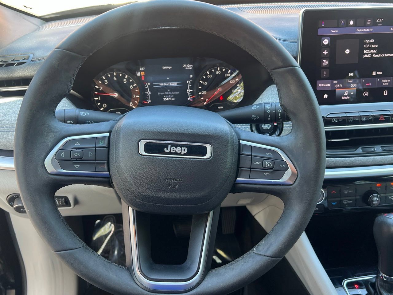 Used 2023 Jeep Compass Latitude AWD/4WD image 31