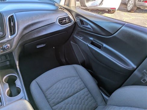 Used 2020 Chevrolet Equinox LT image 17